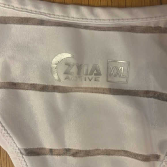 🌙 Zyia Active White Camo Havana Tank Size XXL - Picture 2 of 3